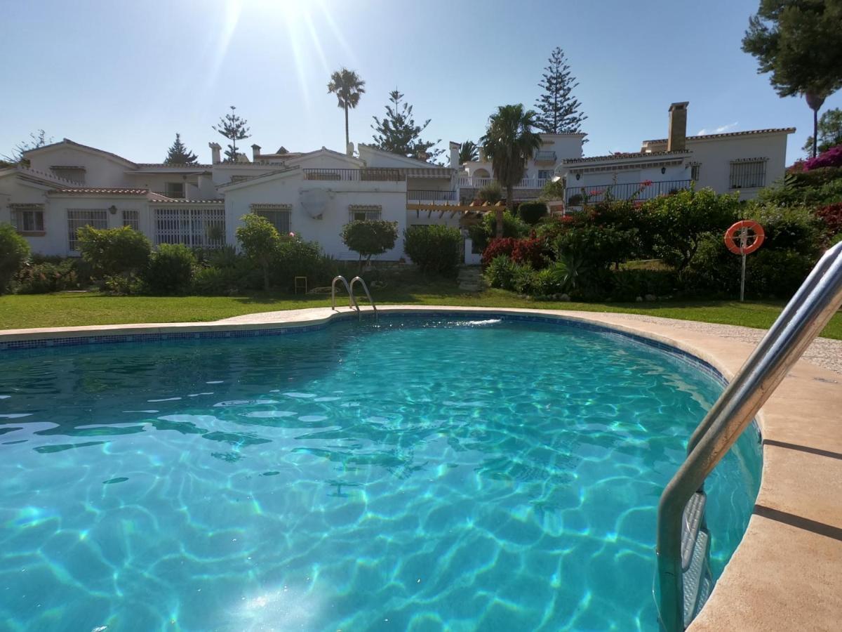 Studio With Access To The Garden. Open Pool. Beach Very Close. Wifi & Netflix Free Apartment Benalmadena Ngoại thất bức ảnh