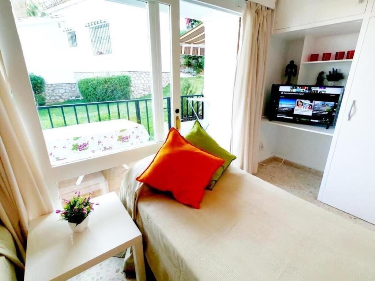 Studio With Access To The Garden. Open Pool. Beach Very Close. Wifi & Netflix Free Apartment Benalmadena Ngoại thất bức ảnh